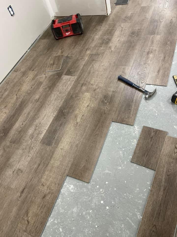 Buckhorn Gray Oak Vinyl Plank Flooring